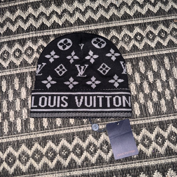 Louis Vuitton Other - Louis Vuitton Monogram Black and Gray Beanie
